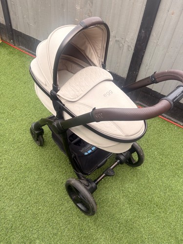 Egg travel system colour - travel,